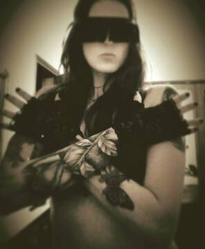 Public Photo of syria_attrice_hard