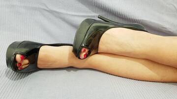 ti piacciono le mie scarpe?