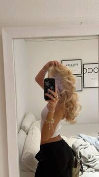 Public Photo of yourbarbiie