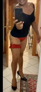 Public Photo of EllyMora