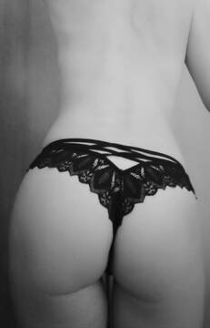 Public Photo of LaFemmefatal_40